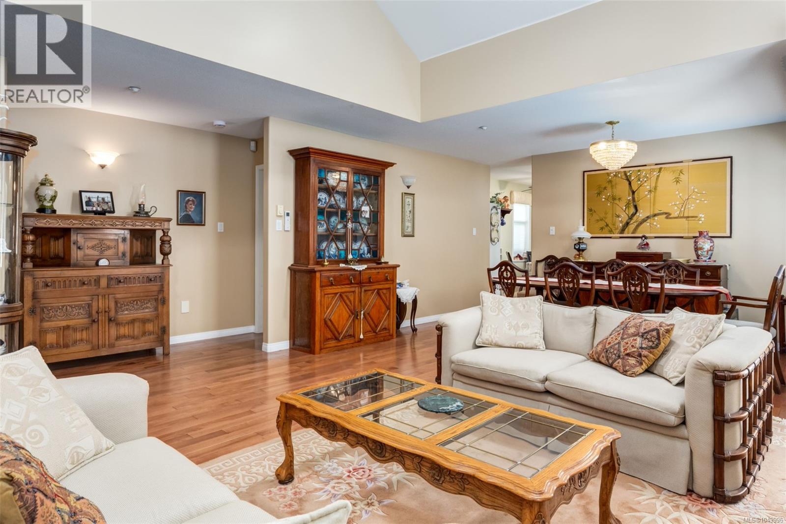5254 Arbour Cres - 5