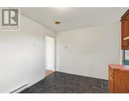 24 Gary Drive thumbnail 11