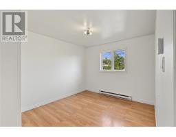 24 Gary Drive thumbnail 19