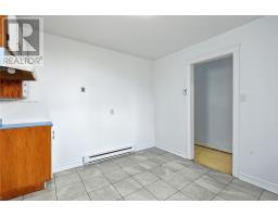 24 Gary Drive thumbnail 32