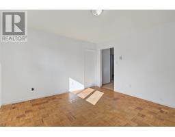 24 Gary Drive thumbnail 37