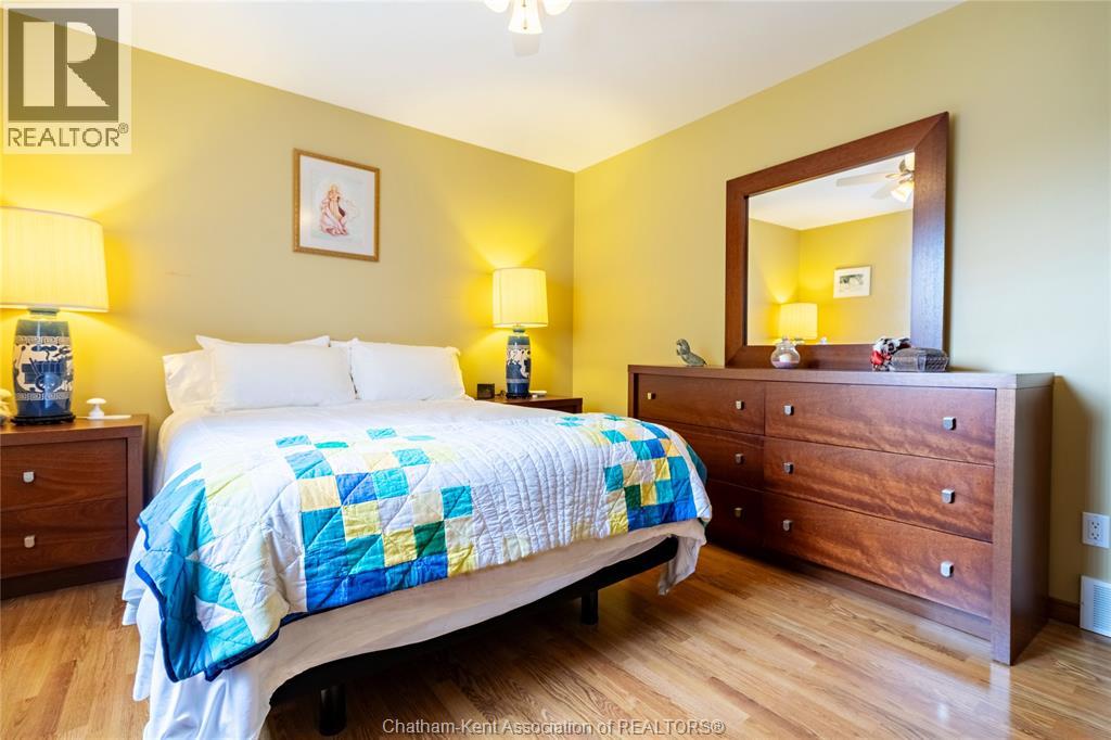 7 FROBISHER COURT - 17