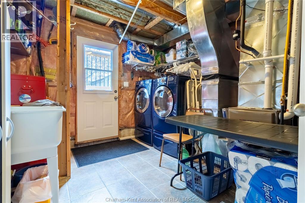 7 FROBISHER COURT - 35