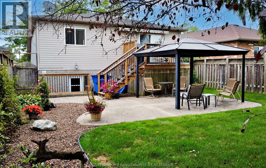7 FROBISHER COURT - 40