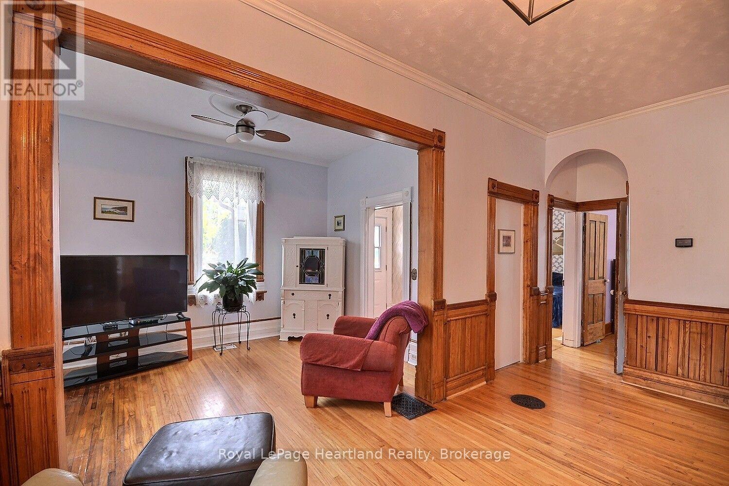 32 RATTENBURY STREET W - Image 10