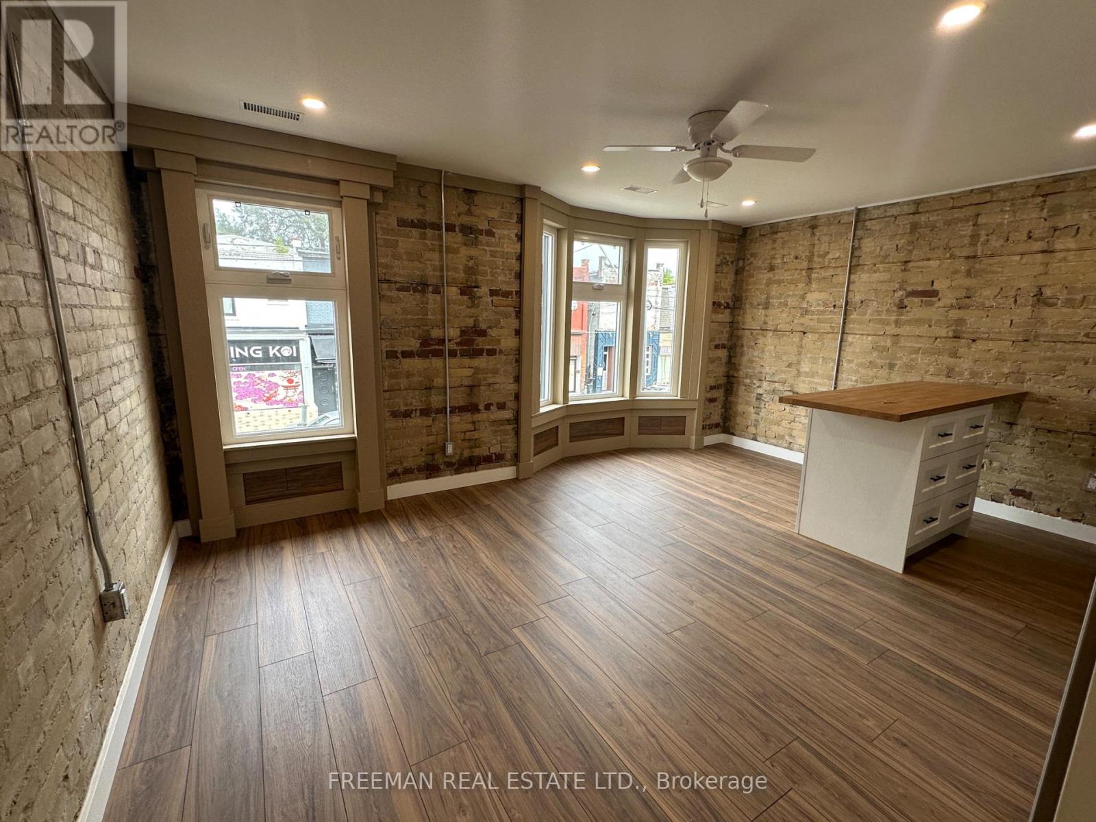 Photo of 1029 Gerrard Street