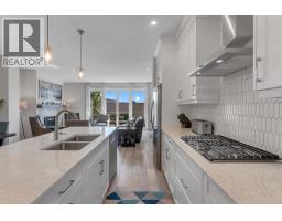 Bonus Room - 133 Rochester Way Nw, Calgary, AB T3L2M4 Photo 10