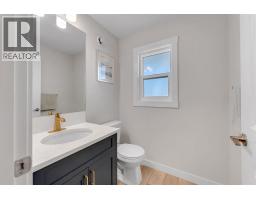 133 Rochester Way Nw, Calgary, AB T3L2M4 Photo 17