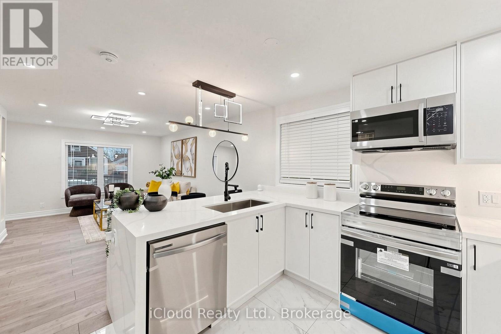 623 KNOX AVENUE - 17