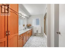 4pc Bathroom - 24 Elliott Avenue, Brantford, ON N3T1E5 Photo 9
