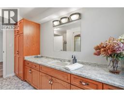 Kitchen - 24 Elliott Avenue, Brantford, ON N3T1E5 Photo 11