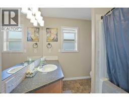 45 Firdale Court, Sylvan Lake, AB T4S2M2 Photo 27
