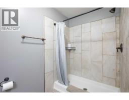 45 Firdale Court, Sylvan Lake, AB T4S2M2 Photo 37