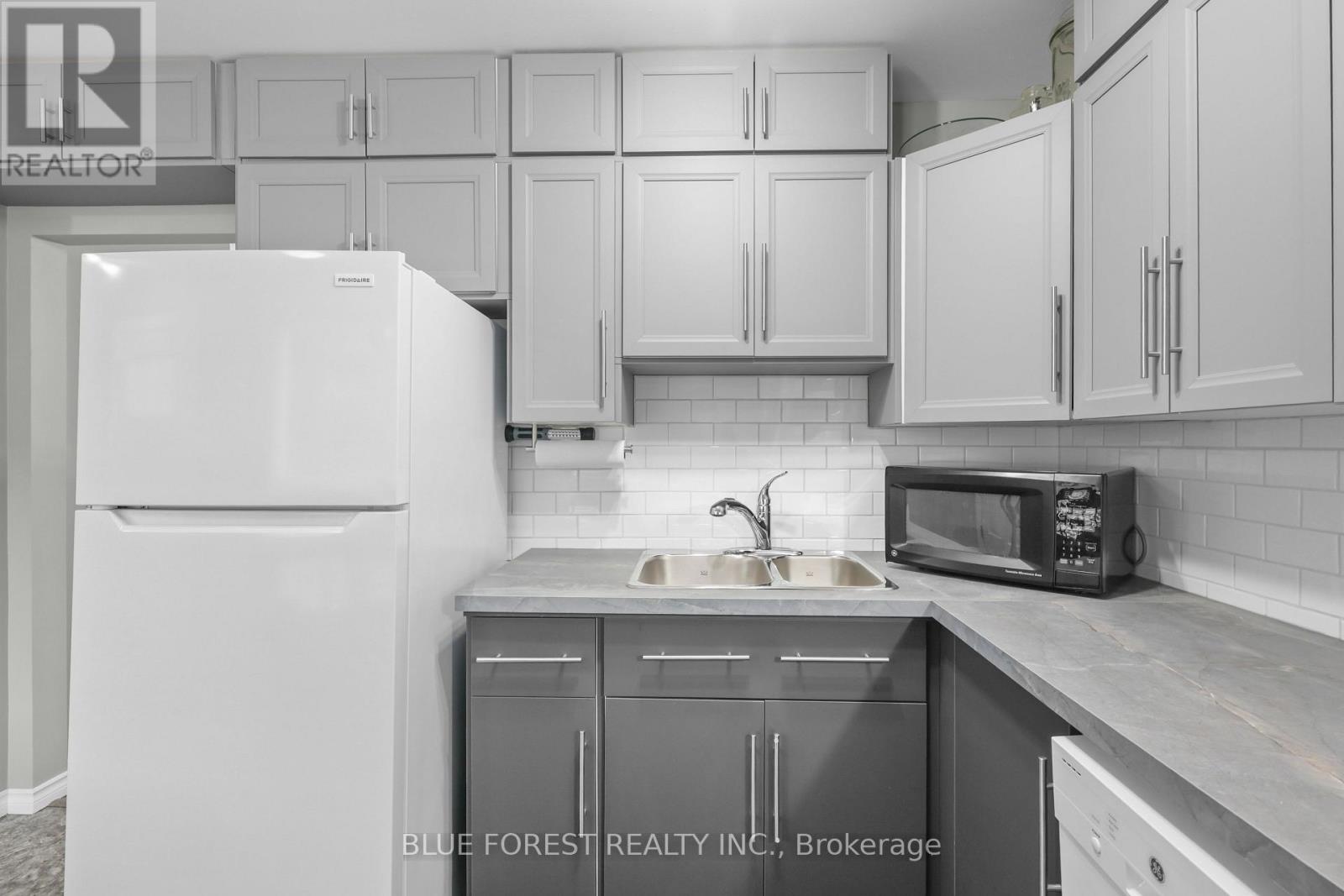 #26 253 TAYLOR STREET - 16