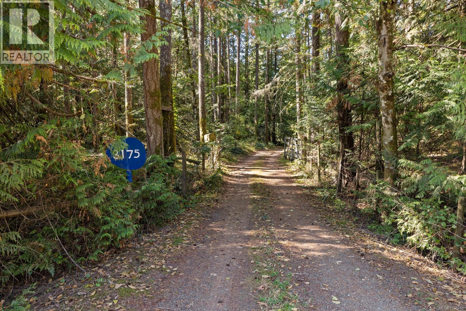 3175 Plumtree Rd - 6