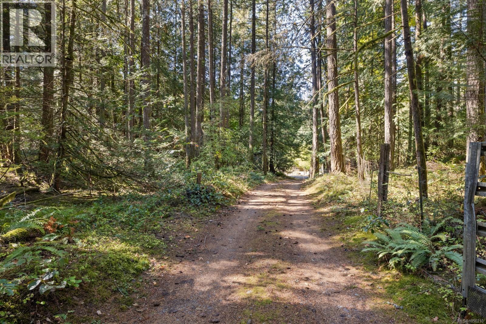 3175 Plumtree Rd - 28