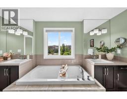 87 Baywater Rise Sw, Airdrie, AB T4B3V3 Photo 36