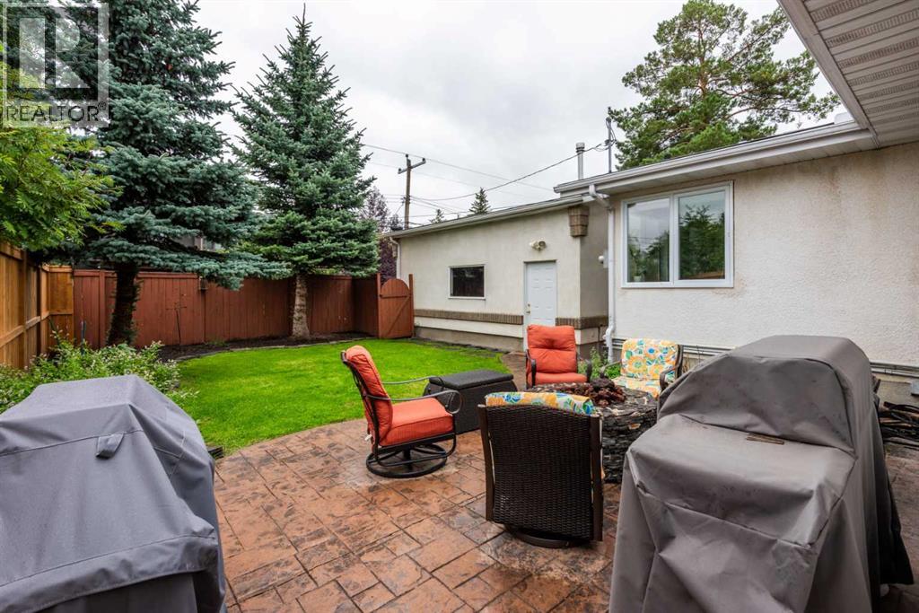 2918 Lathom Crescent SW - photo 37