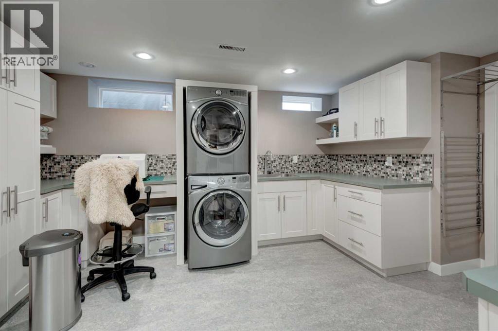 2918 Lathom Crescent SW - photo 36
