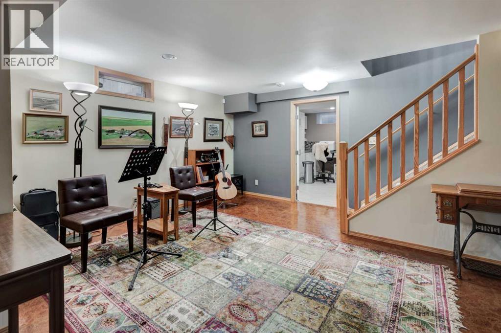 2918 Lathom Crescent SW - photo 33