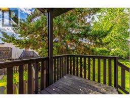 125 Oaktree Lane Sw, Calgary, AB T2V4E3 Photo 14