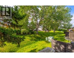 125 Oaktree Lane Sw, Calgary, AB T2V4E3 Photo 15