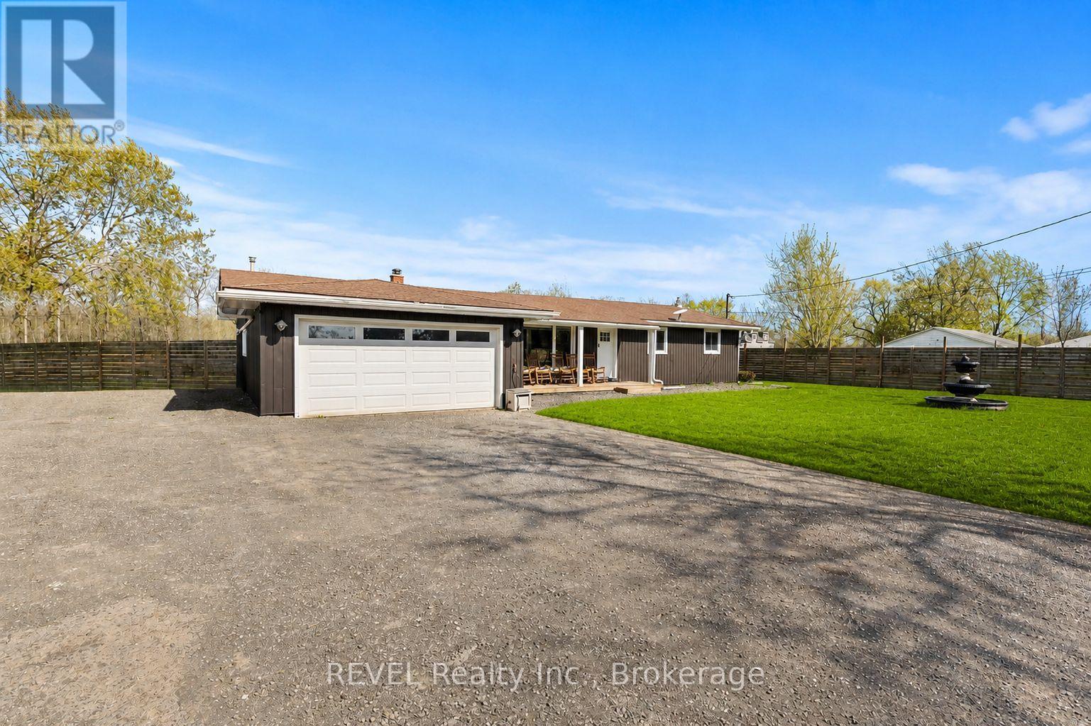 3290 SWITCH ROAD, Fort Erie (Black Creek) — photo 2