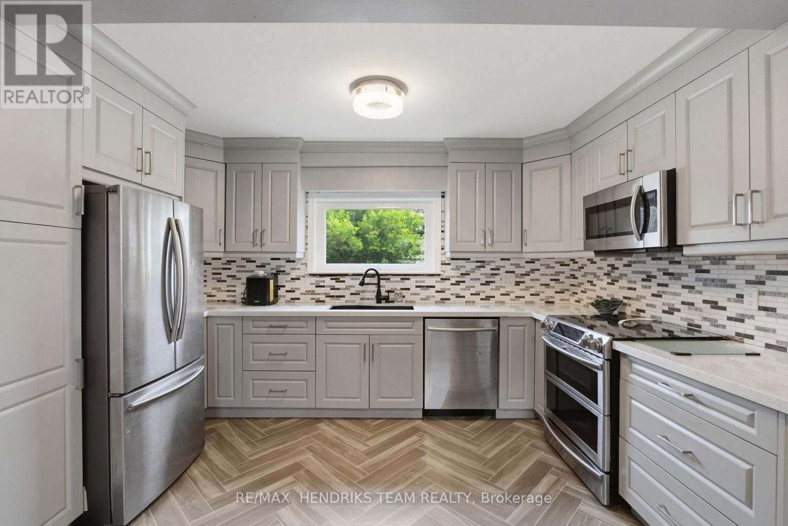 5196 ONTARIO AVENUE - 10