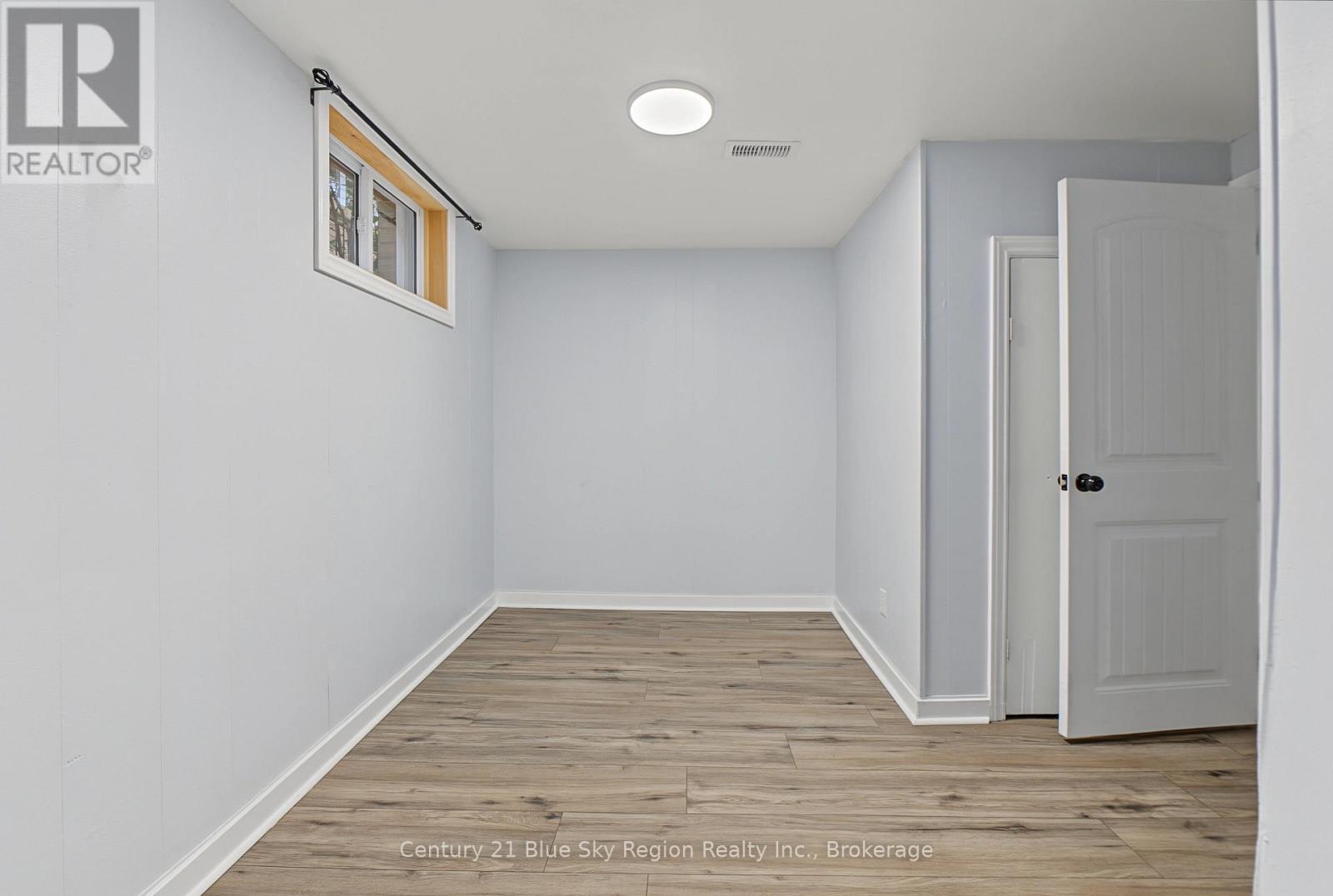 23 MARTIN STREET - 23