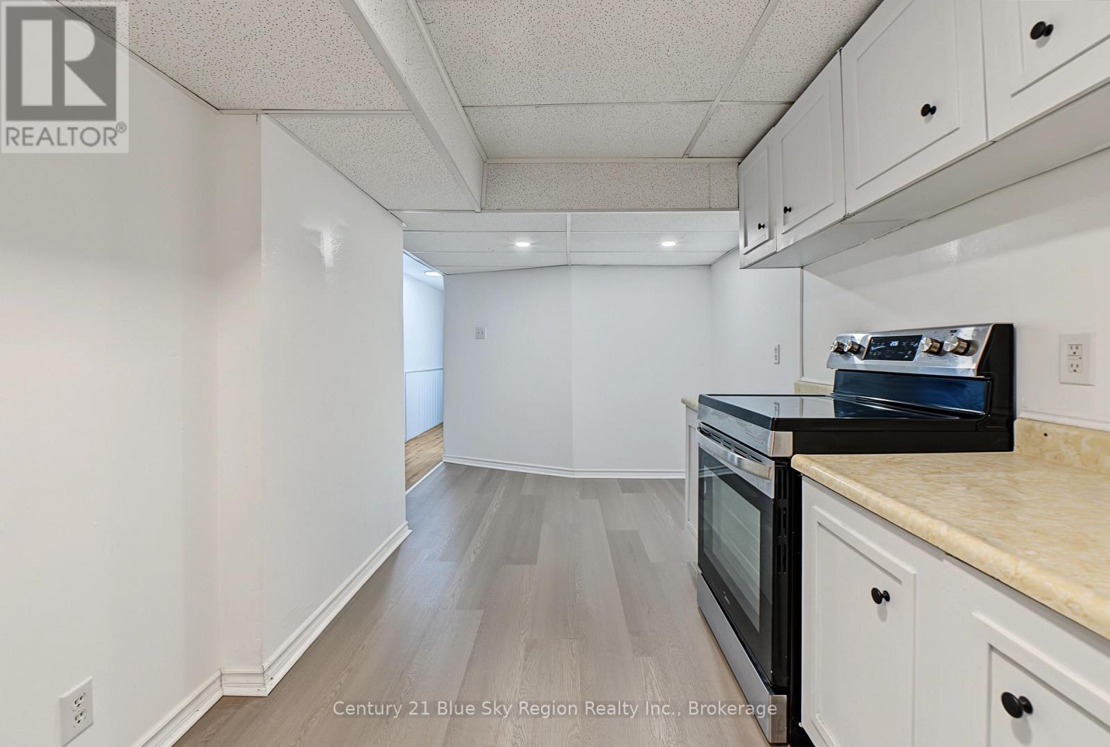 23 MARTIN STREET - 33
