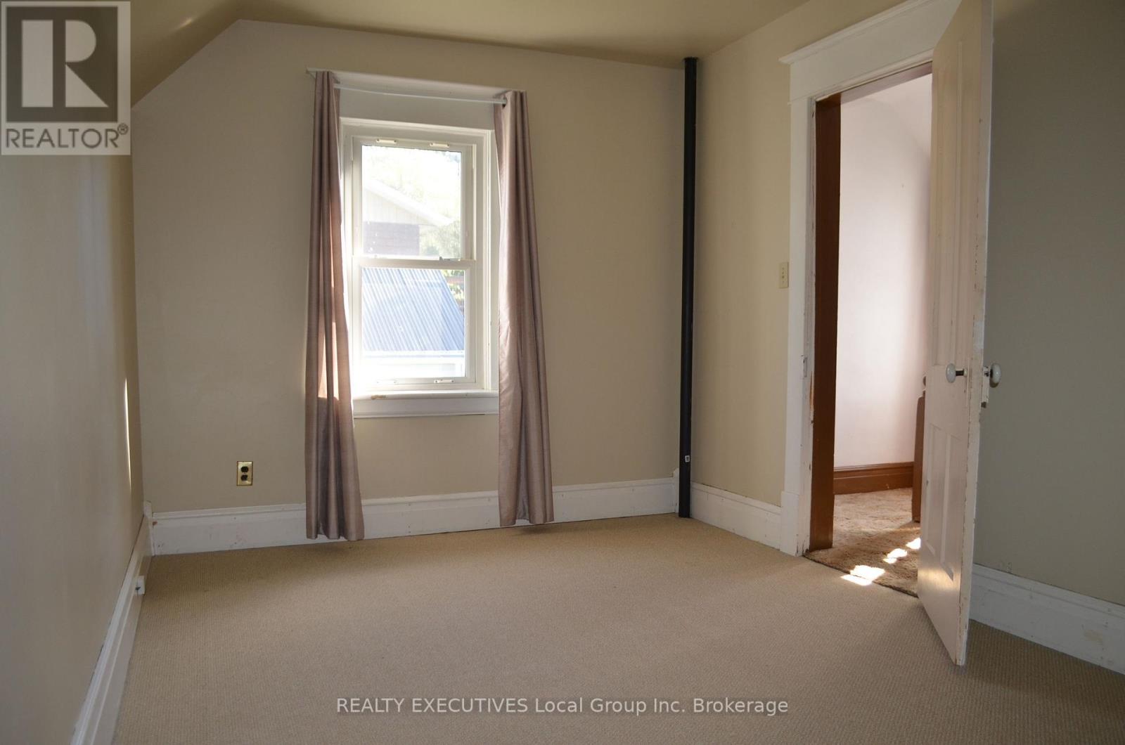 93 BAY STREET - 35