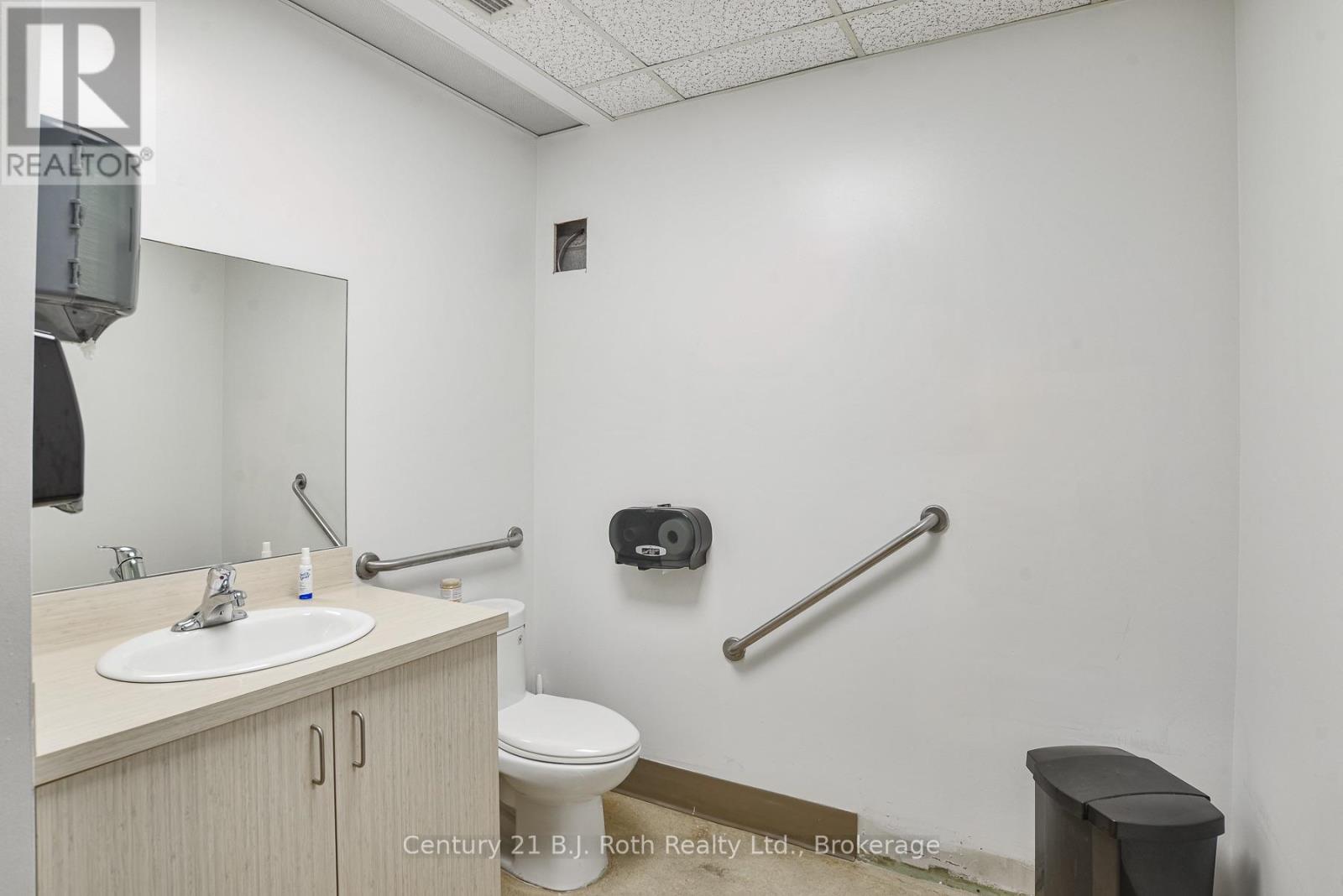 40 PETER STREET S, Orillia — photo 18