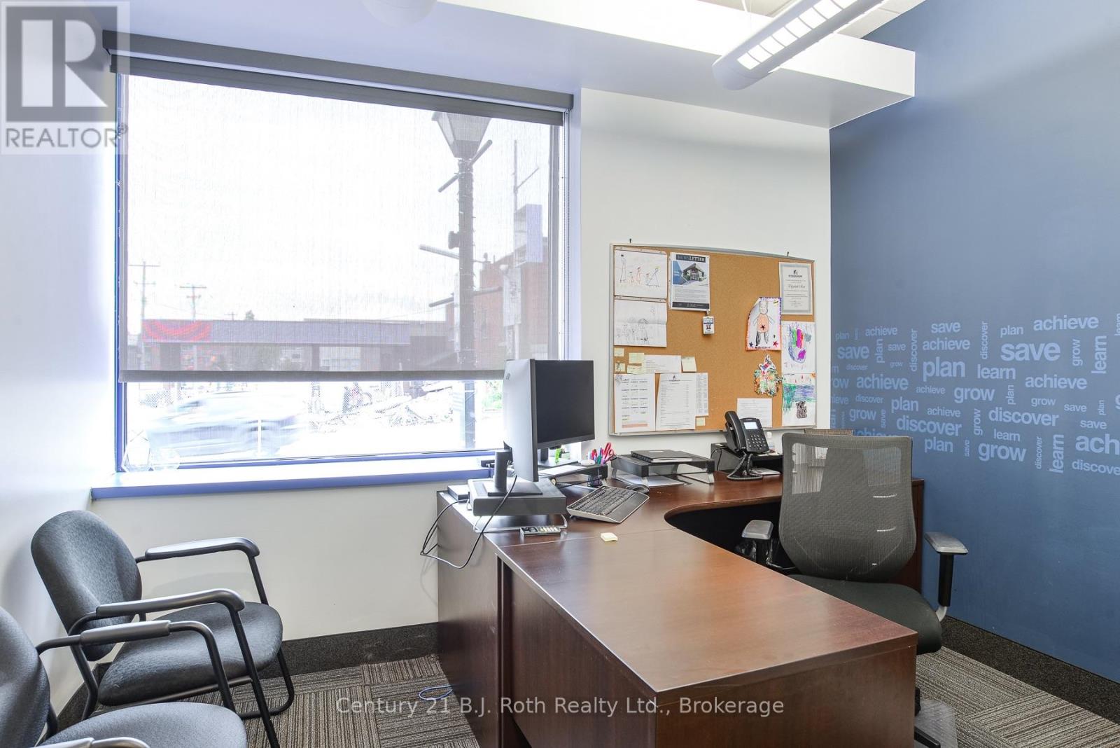 40 PETER STREET S, Orillia — photo 6