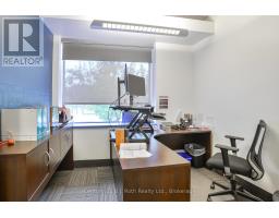 40 Peter Street S, Orillia, ON L3V5A9 Photo 9
