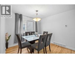 Primary Bedroom - 2320 Woodview Drive Sw, Calgary, AB T2W4X6 Photo 10