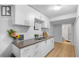 2320 Woodview Drive Sw, Calgary, AB T2W4X6 Photo 37