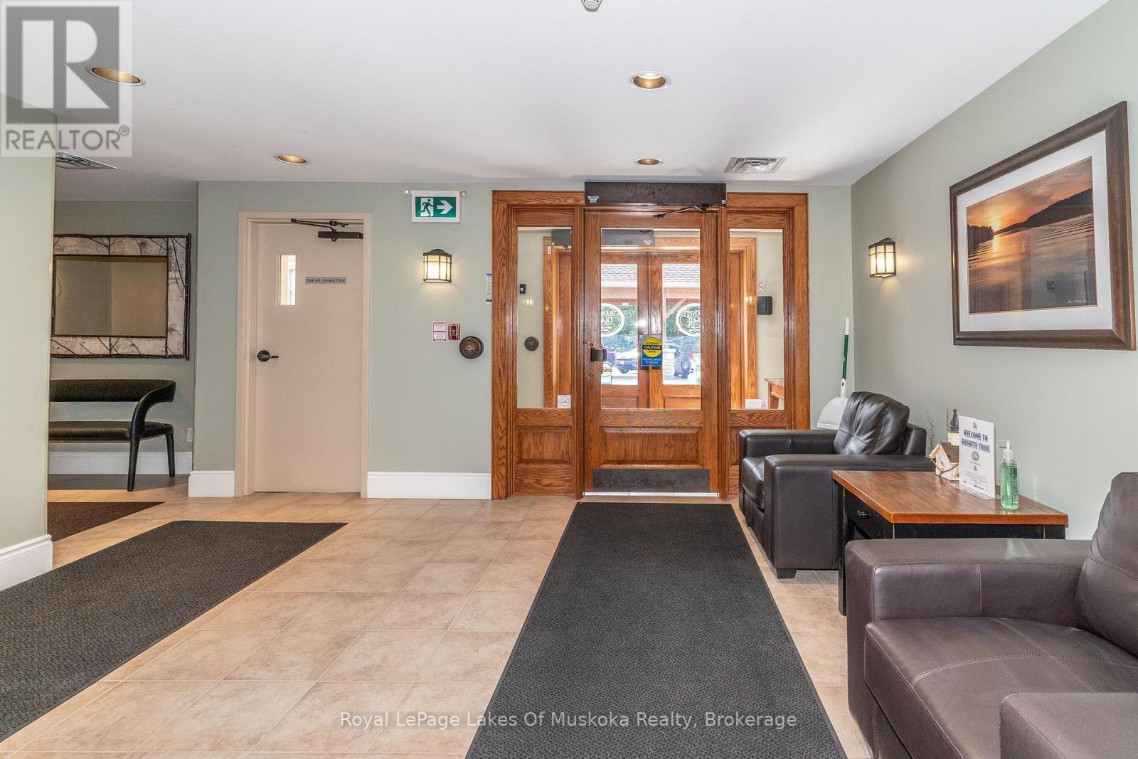 #403 391 JAMES STREET W - 2