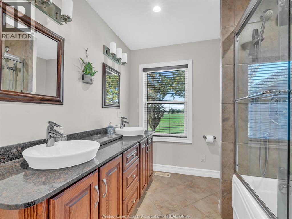 374 INMAN Sideroad - 27