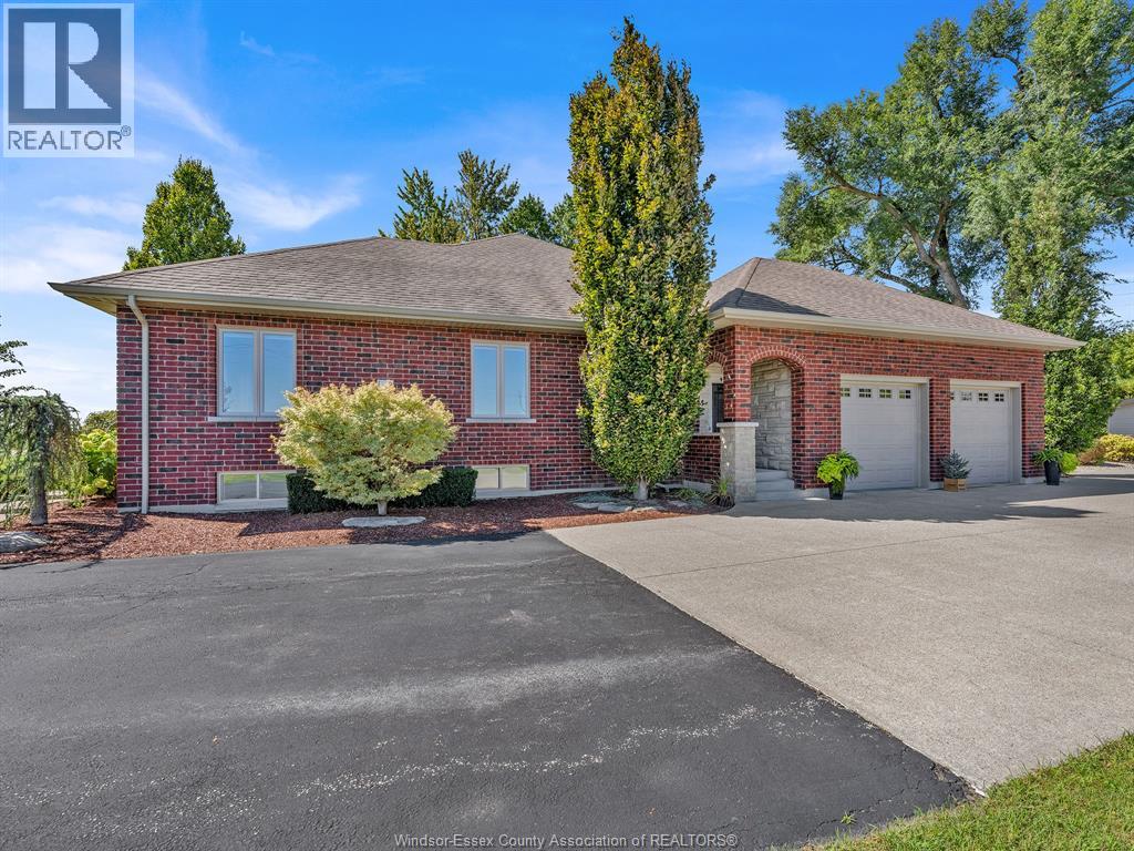 374 INMAN Sideroad - 35