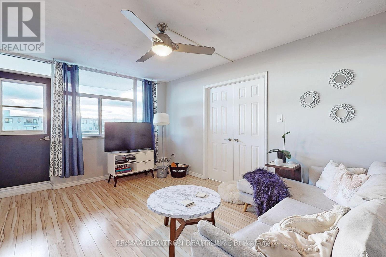 #803 2245 EGLINTON AVENUE E - 4
