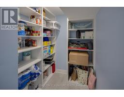 1832 Misthollow Drive, Pickering, ON L1X0A7 Photo 13