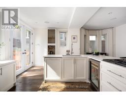 1 Balmy Avenue, Toronto, ON M4E1C7 Photo 14