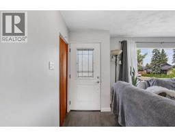 249 Acadia Drive SE - photo 2