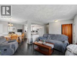 249 Acadia Drive SE - photo 4