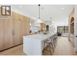 2025 27 Avenue SW - photo 7