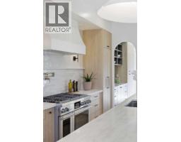 2025 27 Avenue SW - photo 9