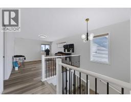 Kitchen - 123 Dawson Dock Cove, Chestermere, AB T1X2W9 Photo 21