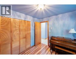 Bedroom - 160 Cougar Road, Oliver, BC V0H1T8 Photo 6