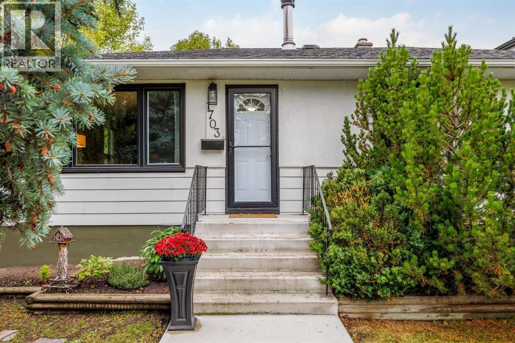 Property for sale at 1703 31 Street SW