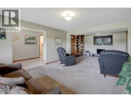 6 Vardana Place Nw, Calgary, AB T3A0C5 Photo 25